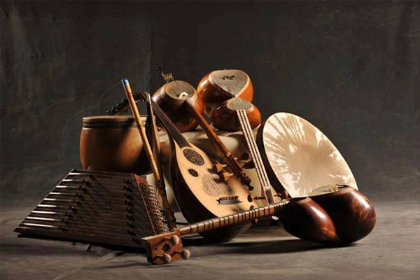 Traditional Persian instruments